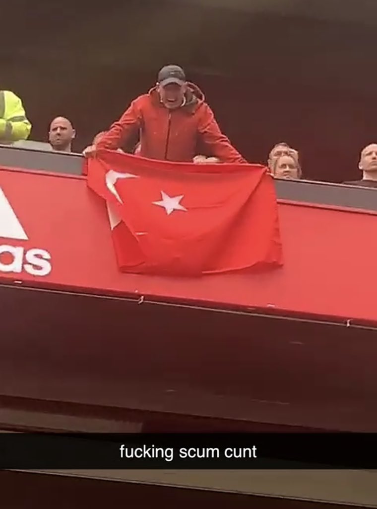 Oli_LUFC_1919's tweet photo. Name and shame ladies https://t.co/7WQgnv0B2s