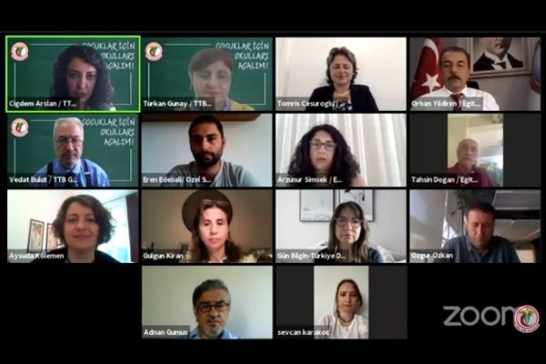 TTB, eğitim emek örgütleri ve velilerden çağrı: “Tam zamanlı yüz yüze eğitim şart!” 

sendika.org/2021/08/ttb-eg…