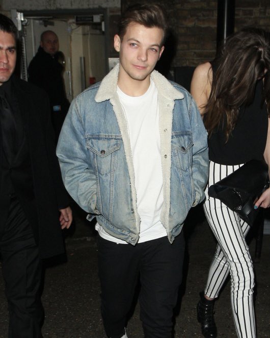 lwtstreetstyIe's tweet photo. Louis Tomlinson leaving the Brits after party, February 2013. https://t.co/E1rK4PLLX4