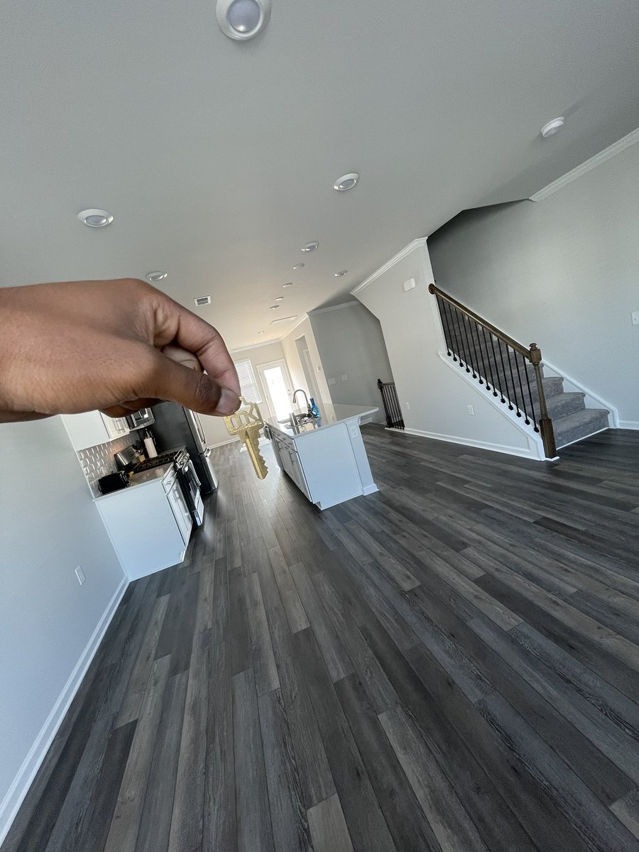 WyattDante's tweet photo. “Won’t he do it”🙏🏾‼️ #hardworkpaysoff #newcrib https://t.co/1bqnzjHieB