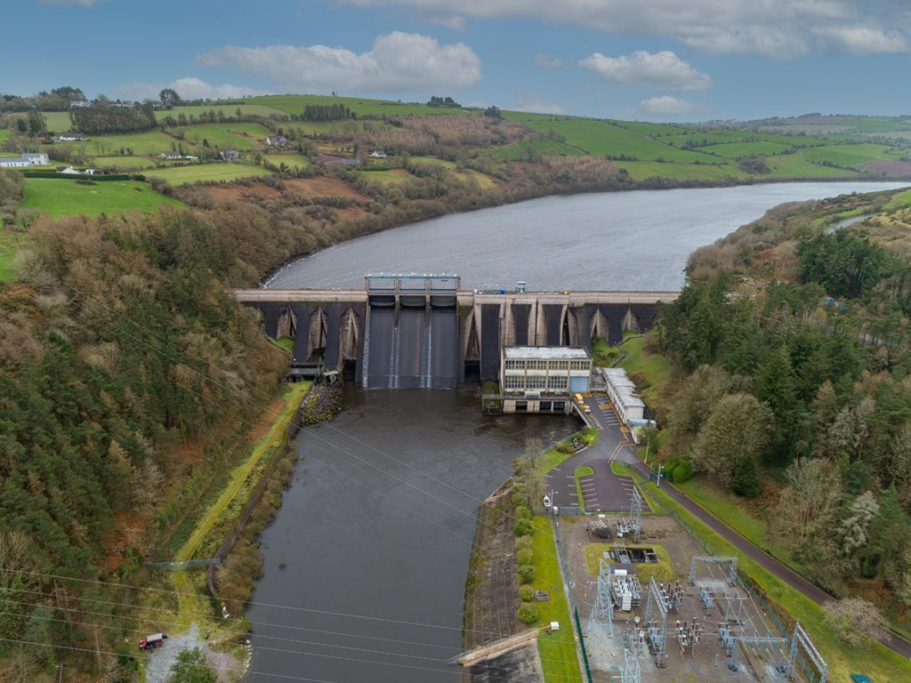 Inniscarra Dam in Cork from above. #drones #drone #UAV #uavpilot #dronepilot #inniscarra #ballincollig #cork