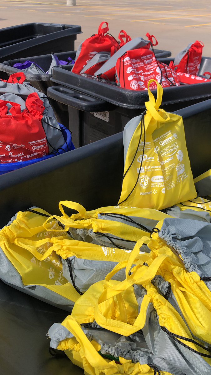 WSDinfo's tweet photo. TODAY is the WSD Back to School Fair at Liberty HS! Come pick school supplies for your students until 11am #WeareWentzville https://t.co/9yYfOxvQdi