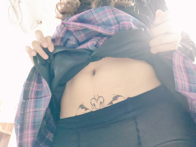 嘛，老婆饼中没老婆，情人节里没情人，这不是很正常的吗～🤣  还是祝各位宝宝节日快乐叭🥰 #女装子 #男の娘 #Crossdresser #JK #魅魔 #七夕快乐 https://t.co/8mC5N<a href="/tag/%E5%A5%B3%E8%A3%85%E5%AD%90"class="tags">#女装子</a><a href="/tag/jk"class="tags"><span>#jk</span></a><a href="/tag/crossdresser"class="tags"><span>#crossdresser</span></a><a href="/tag/%E7%94%B7%E3%81%AE%E5%A8%98"class="tags"><span>#男の娘</span></a><a href="/tag/%E9%AD%85%E9%AD%94"class="tags"><span>#魅魔</span></a><a href="/tag/%E4%B8%83%E5%A4%95%E5%BF%AB%E4%B9%90"class="tags"><span>#七夕快乐</span></a>