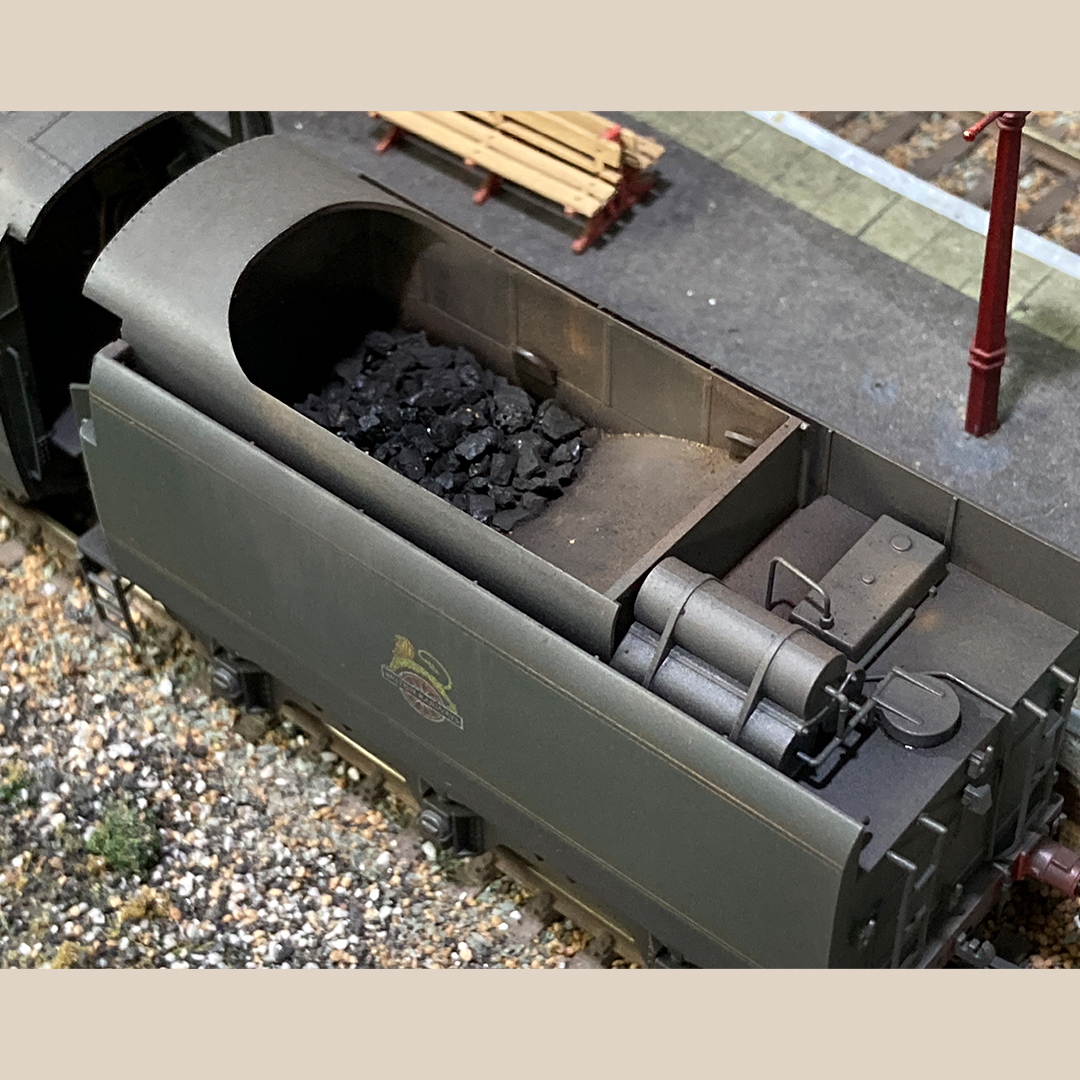 hornby's tweet image. Are you a fan of #weathering or modifying your models?
Why not give it a go on your SpamCan models &amp;amp; share it with us #SpamFest!

Take a look at this fantastically weathered ‘35017 Belgian Marine’ by Neville Grove!

#Hornby #Modelrailway #MerchantNavy #BelgianMarine #Humbrol