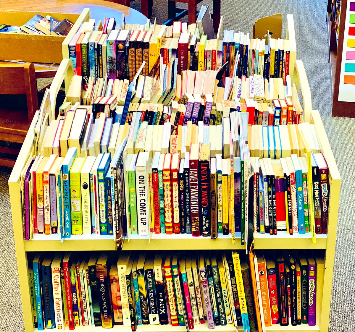 An amazing 1st week haul of donated books by TMS students & teachers for the #africanlibraryproject @AfricanLibraryP               @read_tms @CityofTucker