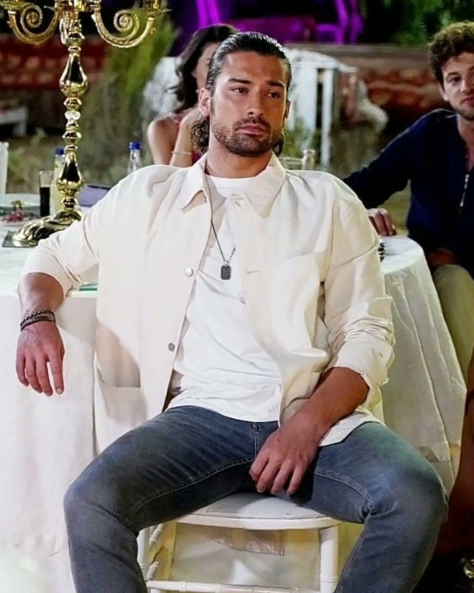 arantxadl30's tweet photo. Enamorada al 100% de este hombre 🥰❤ si te quiero mas reviento! #AlpNavruz #PoyrazÖzgür #AdaMasalı https://t.co/Tn3esx698W