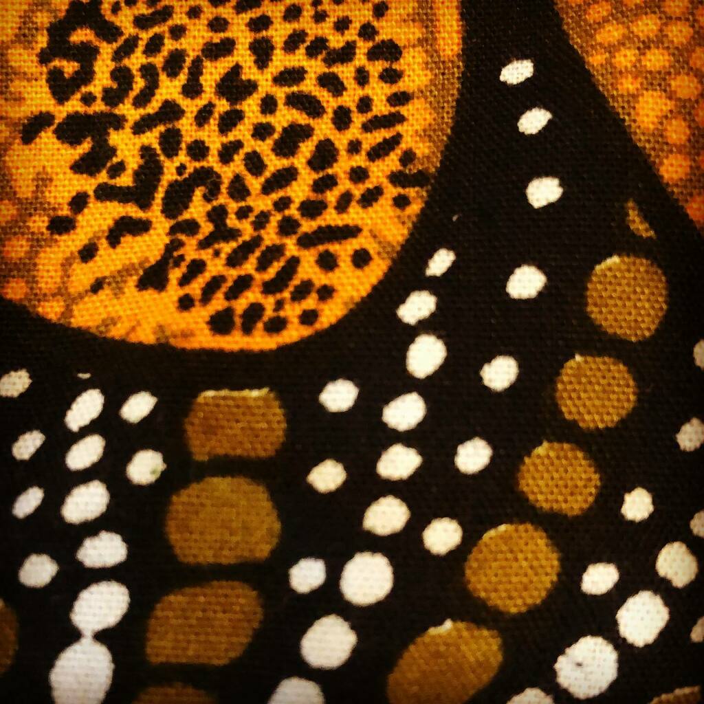 Citenge cloth detail #africantextile #africanfashion instagr.am/p/CSjvZ1Kntn7/