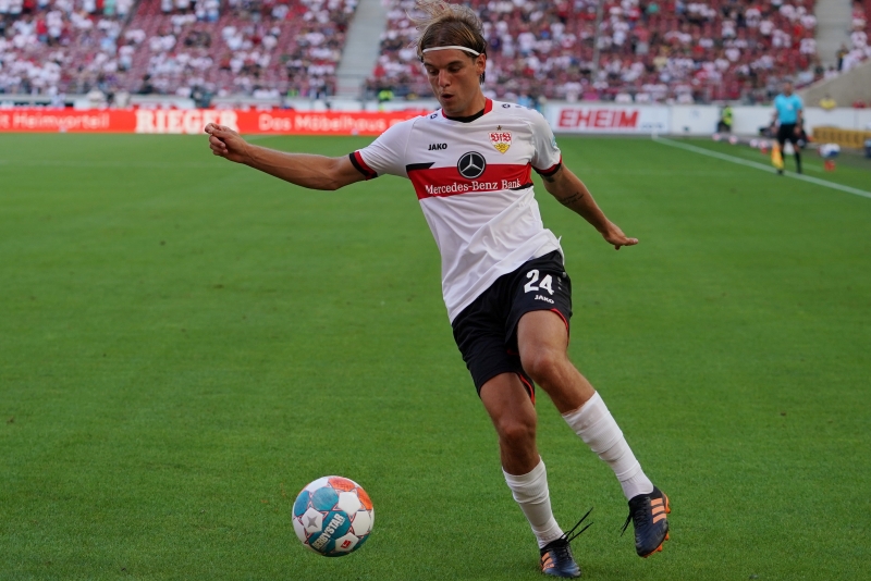 サッカーキング 試合結果 主将 遠藤航が開幕節でゴール シュトゥットガルト 昇格組に5発快勝 T Co Nglmsnmm5z 編集部より 新キャプテン遠藤航がチームの今季第1号を記録 シュトゥットガルトはボルナ ソサの3アシストなどもあり