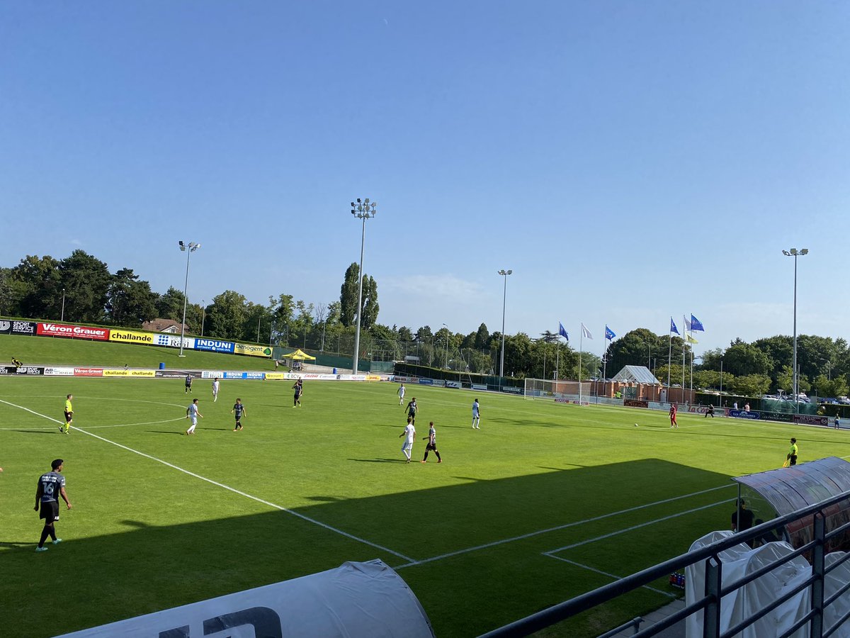 Daniel_Rmano's tweet photo. La Coupe de Suisse c’est aller voir des matches pour le plaisir! Aujourd’hui j’ai choisi Stade Nyonnais - Wil. https://t.co/FYbRPwOJOH
