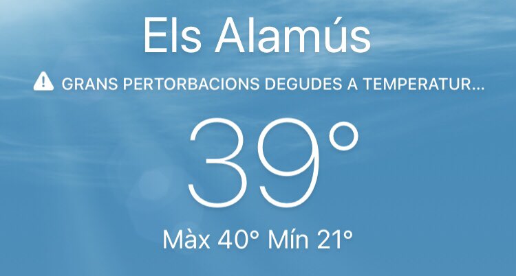 XavierAntich's tweet photo. Honor i glòria als pagesos i temporers que estan collint fruita o treballant al tros amb aquesta calorada del diable. 
Visca la terra i sobretot qui la treballa!✊🏻 https://t.co/7TpEp6Tets