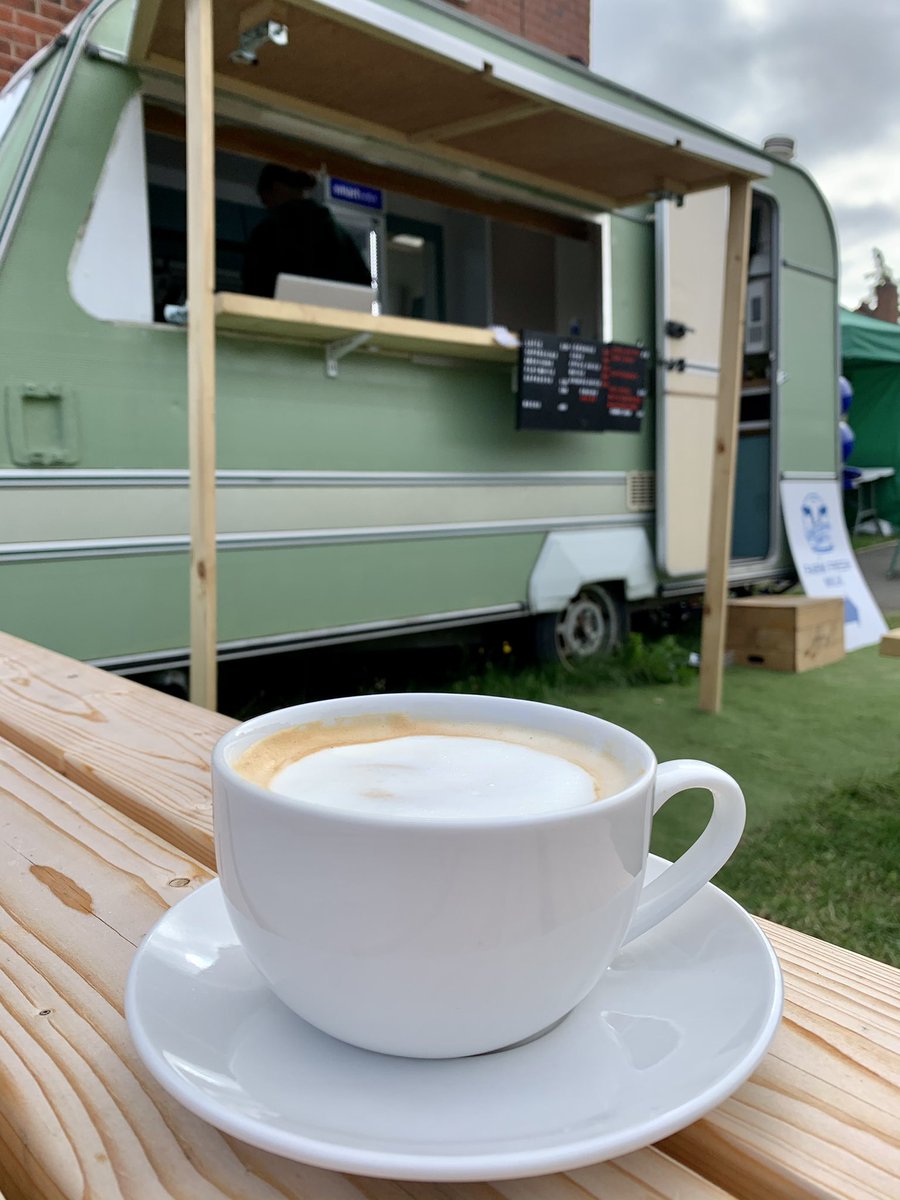 JournoBecky's tweet photo. Enjoyed my visit to Ellie’s Coffee Caravan at @NewsAndDeli ☕️ It’s a great addition to the shop, with lovely coffee made using @EspUnderground1 coffee beans and @vinefarmdairy milk 😋 #supportlocal #supportleicestershirelocal #coffee https://t.co/8H5KkTi57c