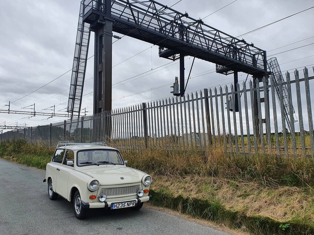 sine0wave's tweet photo. Trainline Trabi.
.
.
#trabant #trabi #trainline #countryside #staffordshire #classiccar #classiccars #classiccarsdaily #vintagecars #ddr #eastgerman #ifa #ifaclub #germanwhip https://t.co/tkTcMewJqm https://t.co/HQmn01iLYk