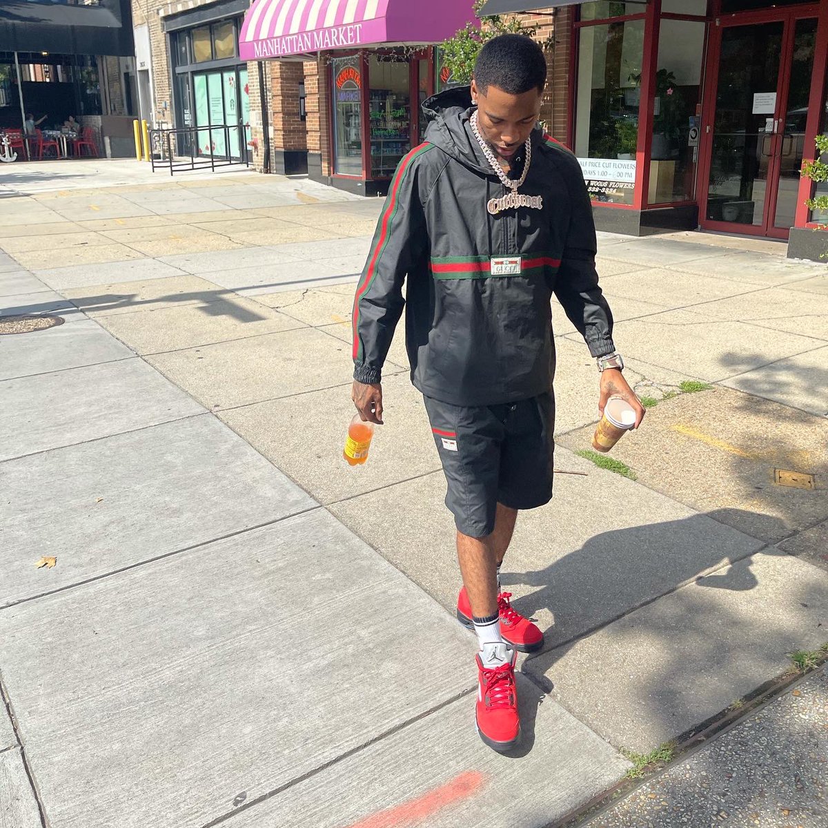 KeyGLOCK's tweet photo. bout to go get sum money or go spend sum money.. 🤑❤️ https://t.co/TbC297NBI6