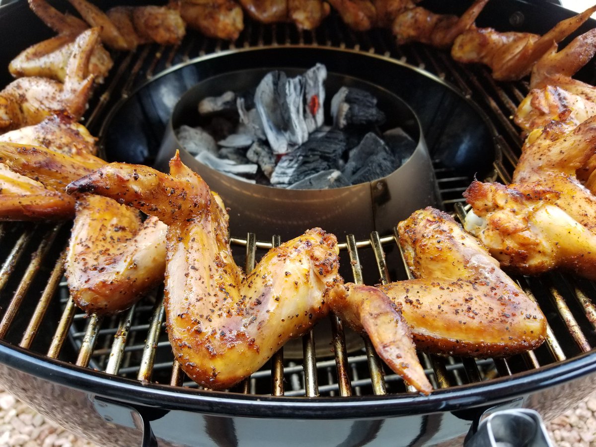 FrankNBeansBBQ's tweet photo. First cook on the new grill🤘 @WeberGrills @VGK_Beans #frankandbeansbbq #azbbq #weber #rublife #meatfluencer #meatchurch #hardcorecarnivore https://t.co/O4cR80Q05a