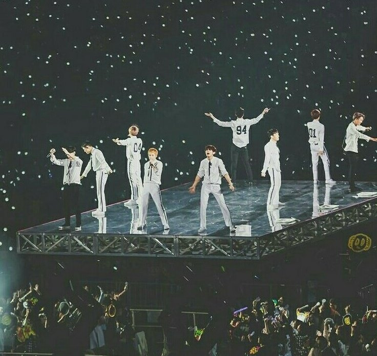 절대로 잊지 않을 거야
행복하게 만들어줄 거야
하나란 그 말처럼
"약속"

#EXO #엑소
<a href="/weareoneEXO/">EXO</a>