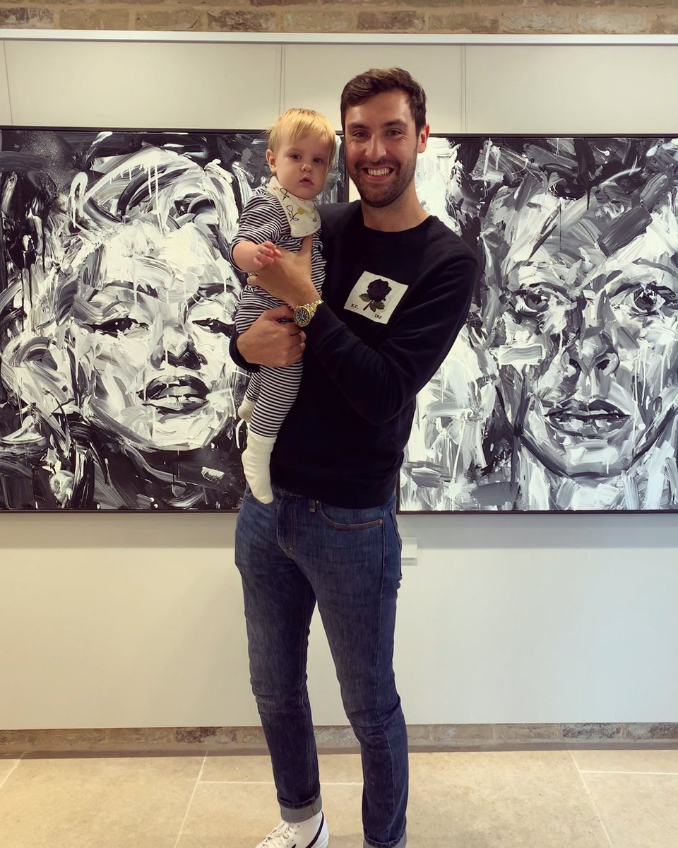 Enjoying our first ever gallery visit - supporting the grand opening of Cotswold contemporary. A beautiful gallery located in the heart of Cirencester. #daddydaughterday #artgallery #firstgalleryexperience #cotswoldcontemporary #grandopening