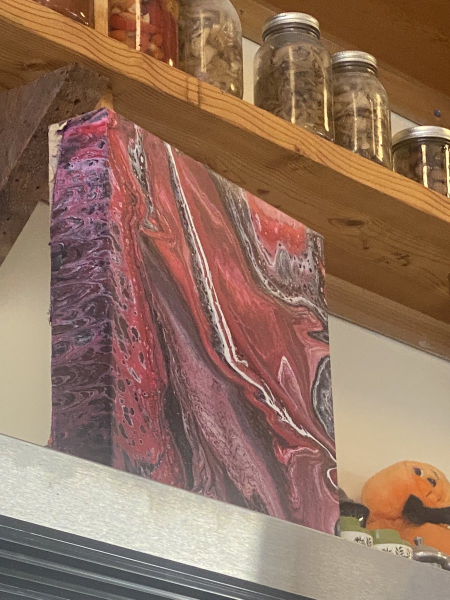 At my favorite spot in Cleveland for lunch on a weekend (Larder Delicatessen and Bakery) and noticed this piece of art on top of the fridge. I am seeing pathology everywhere! #pathology #food #PathTwitter #art <a href="/smlungpathguy/">Sanjay Mukhopadhyay</a> <a href="/ScottBikeethan/">Scott Kilpatrick, MD</a>