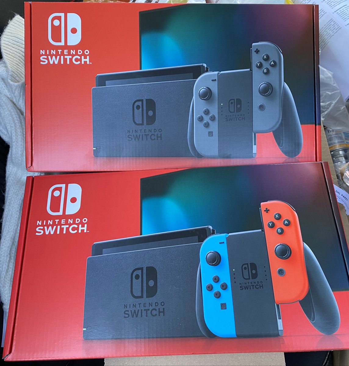 RT @jjongstpics: did jenny and i just both buy a nintendo switch? maybe.

do we regret it? not at all. https://t.co/qO5fitPuLp