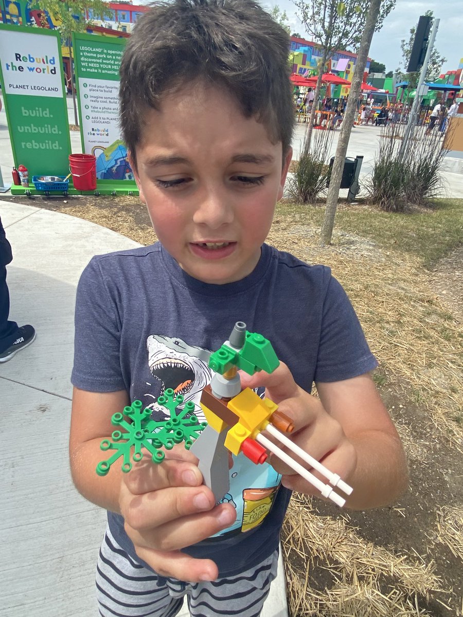 AlisonAngrisani's tweet photo. #rebuildtheworld ⁦@LEGOLANDNewYork⁩ https://t.co/9ThfLgsvIH
