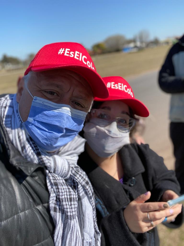 DipGarayalde's tweet photo. 💛 Apoyando la lista del @proargentina en Bolívar #EsElColoSantilli Junto a nuestros candidatos a concejales Ariel Alomar y @mariapity #EsJuntos @horaciorlarreta @robbiani_diego @ezequielgalli Banderazo #ElEquipoDelColo https://t.co/tRQPHnw1Fz