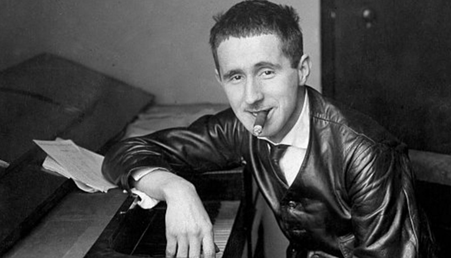 DailyRadical History on Twitter: &quot;Aug 14 1956 - Bertolt Brecht, socialist  poet, playwright and theatre director dies. “Art is not a mirror held up to  reality but a hammer with which to