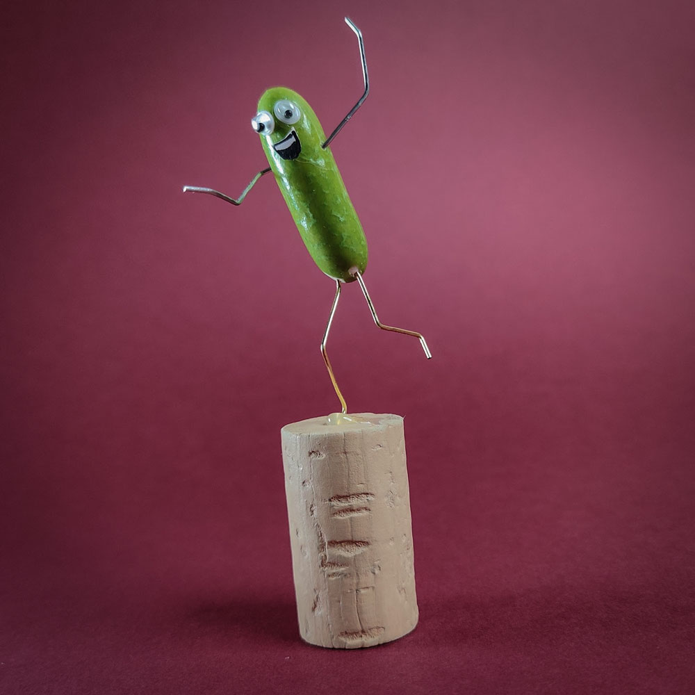 Candy Creation? Static model using a Liquorice Torpedo and some paper clips. Next step - make it move!
#candycontraptions #maker #makerEd #STEM #STEMEducation #STEAM #STEAMEducation #pickleRick
