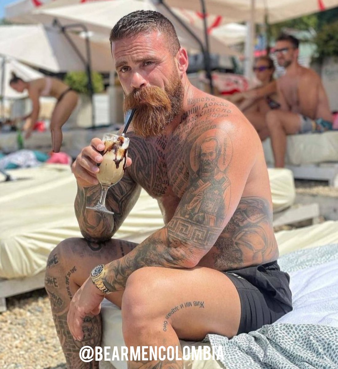 BearmenC's tweet photo. No dejes para el lunes, lo que tengas que hacer hoy, déjalo para el martes 😎 porque este fin de semana es puente 🎉
.
.
#biotonico #crecebarba #bearmencolombia #kitbearmen #tonicobarba #tonicobarbalarga #crecebarba #beardtonic #barbershop #barbashop #minoxidilbogota #beardman https://t.co/bEEdFLmH8d
