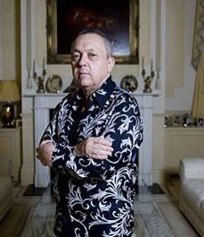 WestHamRambles's tweet photo. Can we not be surprised if Lingard signs for Villa or Everton, please? Remember Sullivan almost managed to mess up the original loan, and he will think he has the upper hand on Man Utd as it's late in the window. #WHUFC #GSBOUT https://t.co/3xwq7uajnR