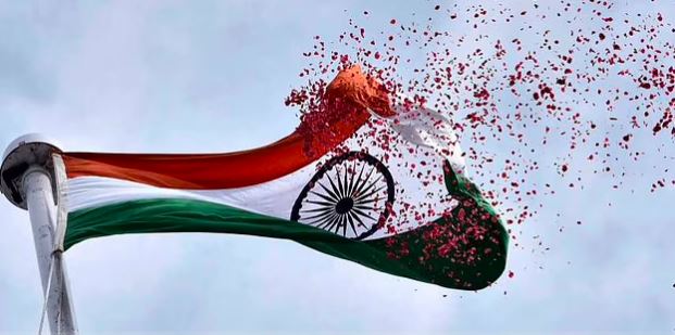 tech_c7's tweet image. One individual may die for an idea, but that idea will, after his death, Incarnate itself in a thousand lives, wish you happy Independence day, #jaihind #jaibharat #jaijawan
#independenceday #indianarmy #indianflag #indianairforce #indianarmedforces #independenceday2021 #India