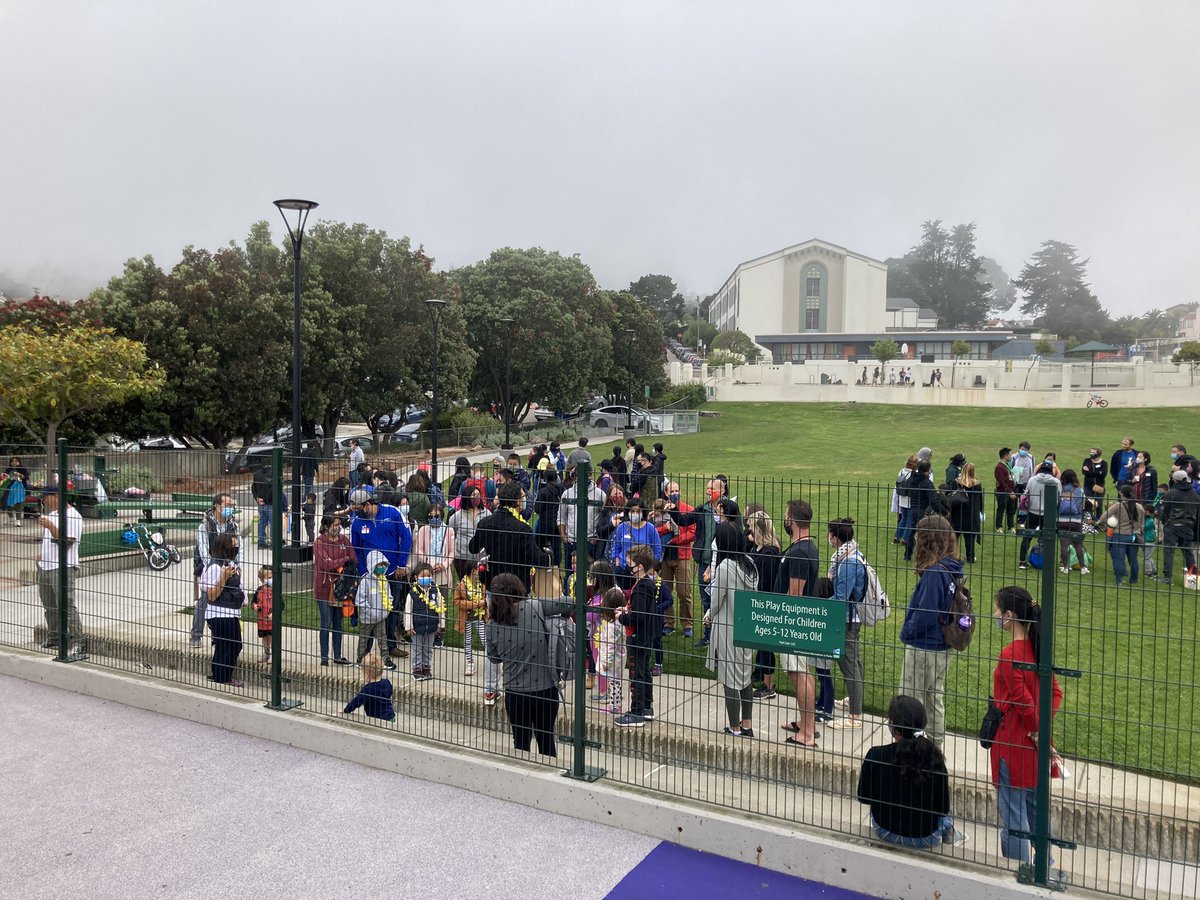 Henry Wong☮️ tweet media