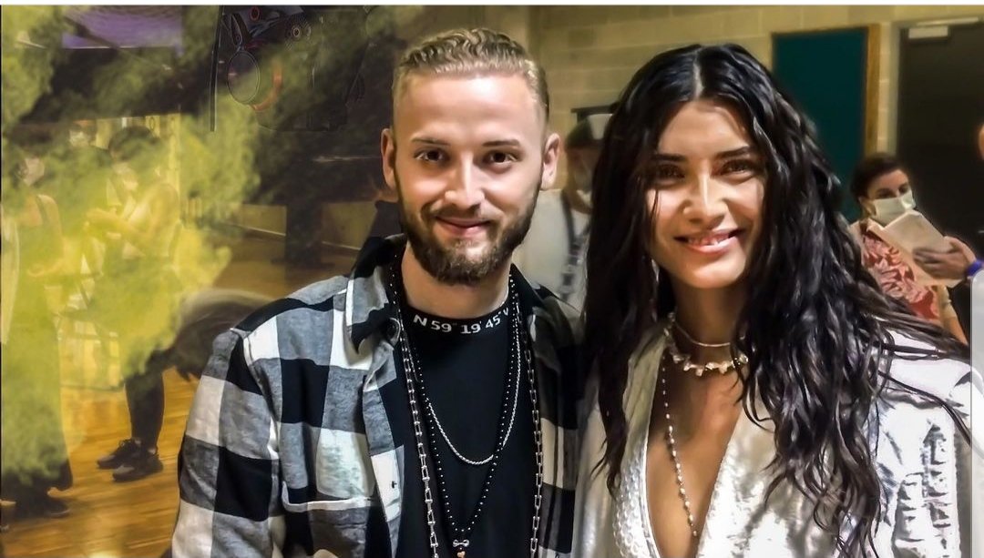 #TubaBüyüküstün #Doğukangunay Apple  reklam filmi 😎🥳🤩