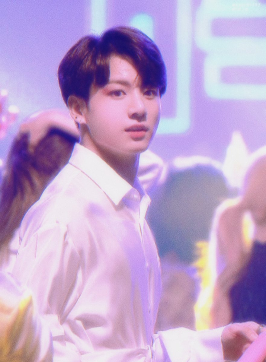 its_akhia's tweet photo. tzukook au

"heal me, i'm heartsick"

-- wherein two people who used to be together, now totally became strangers https://t.co/ASMnd6RKhN