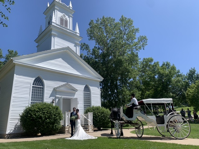 What a gorgeous day for a wedding! Congratulations Brad, Asphin and Midnight (the horse 😁)!