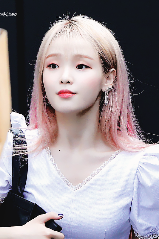 ADORGIRLS's tweet photo. [ 𝐅𝐀𝐍𝐓𝐀𝐊𝐄𝐍 ]  081421
          𝘈𝘋'𝘖𝘙'𝘚 𝙈𝙄𝙉𝙃𝙀𝙀 𝘈𝘙𝘙𝘐𝘝𝘐𝘕𝘎 
         @ 'SUMMER QUEENS' 𝘚𝘏𝘖𝘞𝘊𝘈𝘚𝘌 https://t.co/DiiIh0uwKI