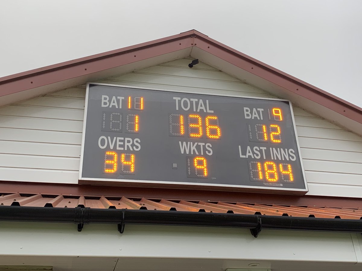 jgiclark's tweet photo. Skelton clings on at first slip to give @WalkingtonCC the 48 run win with only five balls remaining due to reduced overs for @PocklingtonCC after rain. What a win. #FormTeam https://t.co/rsvQuoX1r1