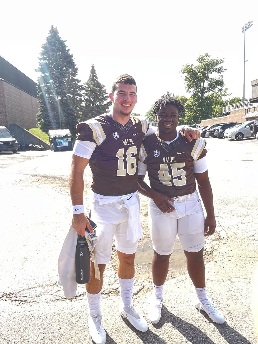 From high school to college, QB Mason Kaplan and RB Jahni Clarke, valpo lit ⁦<a href="/RecruitGeorgia/">Recruit Georgia</a>⁩ ⁦<a href="/valpoufootball/">Valpo Football</a>⁩ ⁦<a href="/BigFaceSportss/">BigFaceSports, (Recruiting & Scouting)</a>⁩ ⁦<a href="/scoutingreport_/">scoutingreport</a>⁩ ⁦<a href="/DfwSho/">DFW Sho'Case</a>⁩ ⁦<a href="/Norcross_FB/">Norcross Football</a>⁩