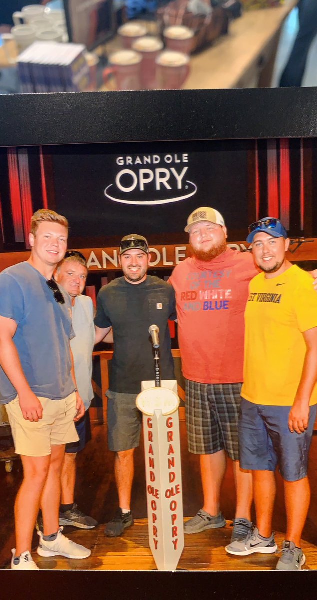 Beer Box head guy made his debut at the Opry! What a time at the Grand Ole Opry! <a href="/lukecombs/">Luke Combs 🎤</a> <a href="/stormewarren/">storme warren</a>
