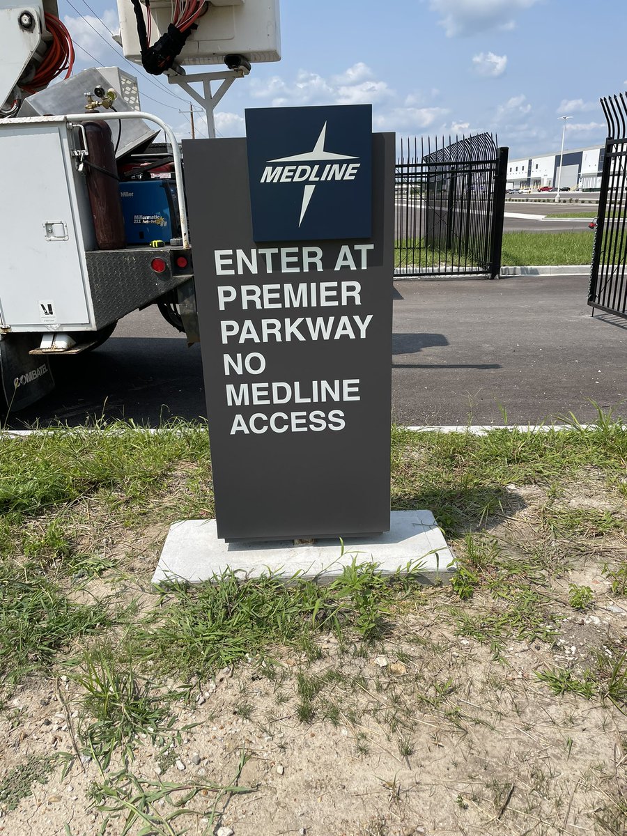 Welcome MEDLINE to St Peters &amp; Premier 370. Thank you for letting us be a part of your 800,000 sq. ft. Distribution Facility project!