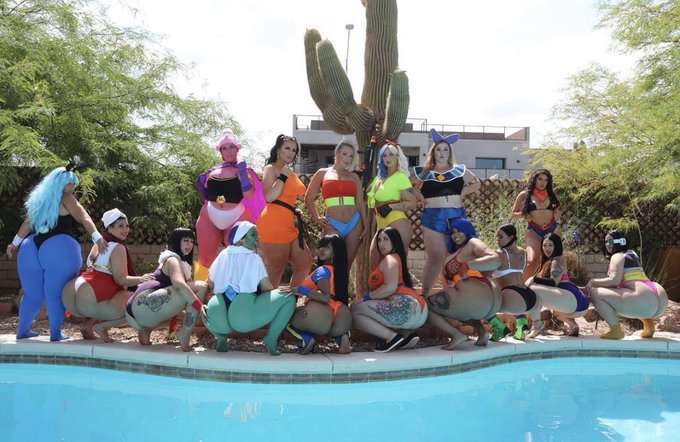 2 pic. Are you guys ready for a freaky ass 16 girl ORGY ?
@bbuttercream19
@realcakequeeen
@misstokyoleigh
@jasmanian_
@mellaniemonroe7
@Naiysoglam
@thefancip
@realmollysplace
@shadyshainarae
@nicole06232555
@thecurvyfox