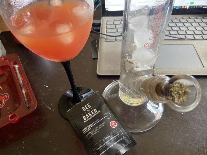 If you want naughty Kelli cum support an awesome DJ. https://t.co/rtqkdzQciq https://t.co/bDrsEWWIg3