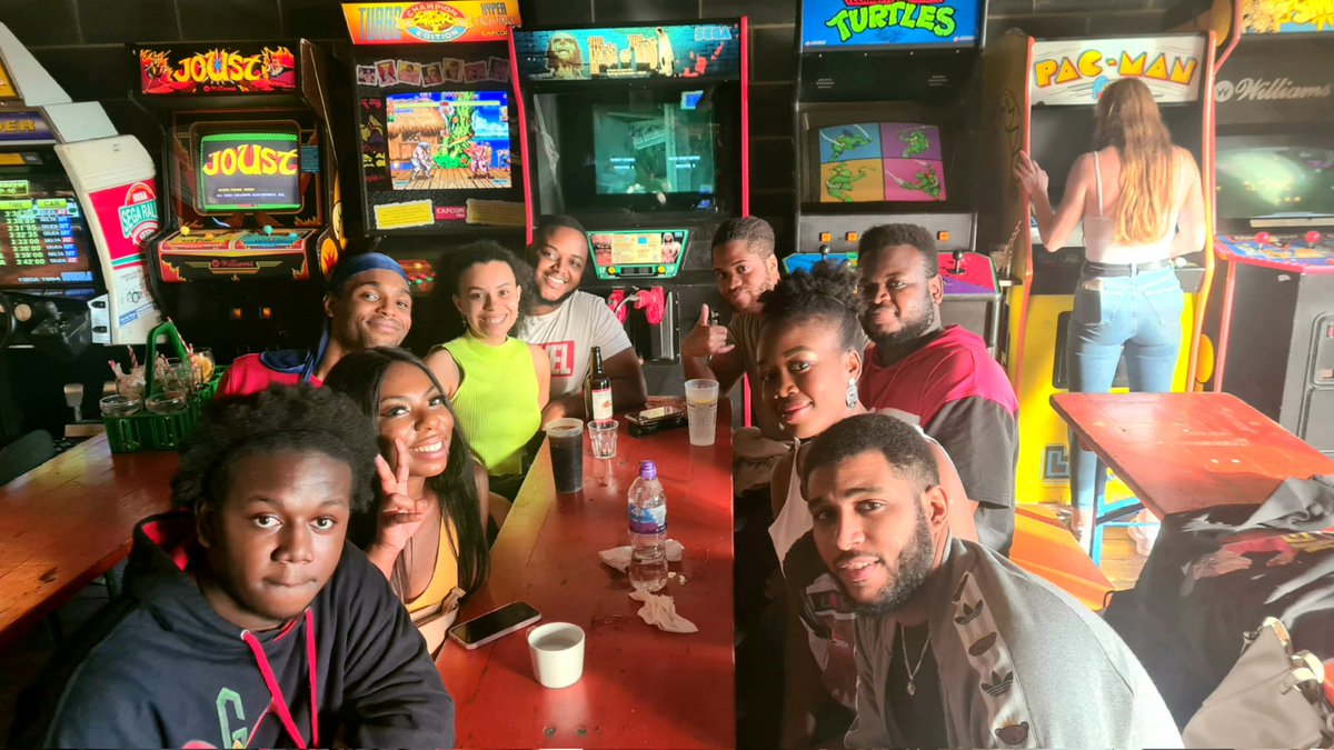 melaningamers's tweet photo. Streamcast X MG meetup.
😎
Great to finally catch-up with the fam in real life 😁 #squadgoals
🙌🏾
@mgr_agent @Alan_F_Ash
@Streamcast_
@akiraindahouse @Blackamura @TroyTheDirector
@BrownSugarSaga @JayyDeeEnt
#melaningamers https://t.co/0QeQZC7JNH