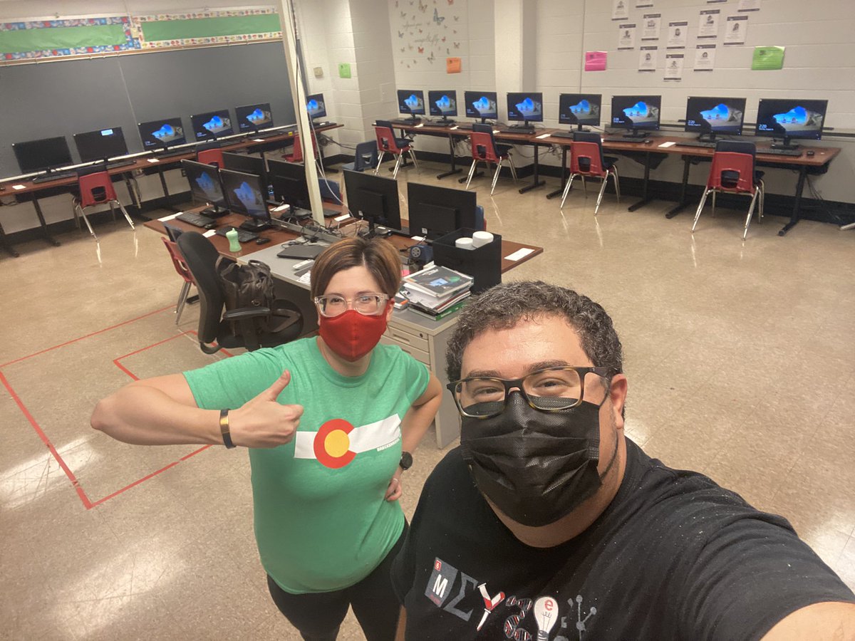Will your STC work weekends with you to rearrange a computer lab to better support teaching and learning? Mine will! #BearPRIDE #MiddleLeads @kmastronicola1 <a href="/JCPSKY/">JCPS</a> <a href="/JCPSDigIn/">JCPS EdTech</a> <a href="/MeyzeekMiddle/">@MeyzeekMiddle</a> @DRondageorge