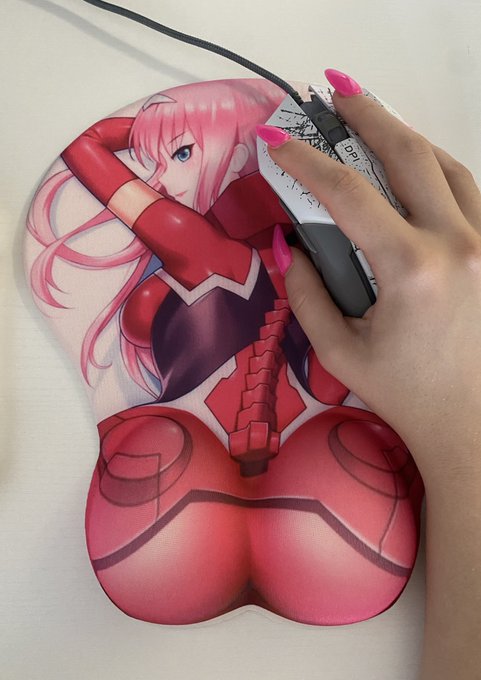 everyone say hi to my new gf https://t.co/ZplcrGmIse