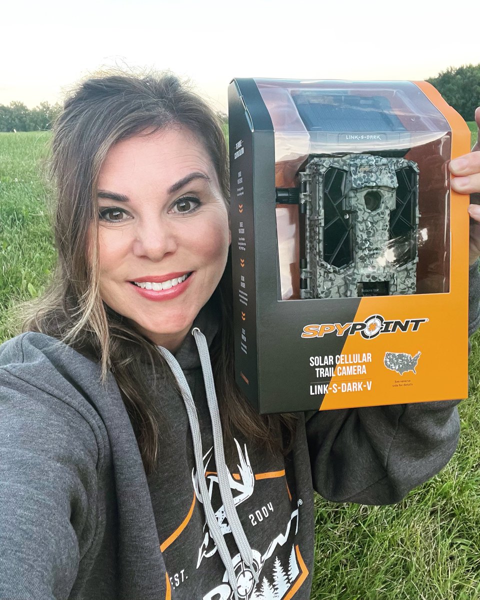 Check out the new SPYPOINT Link-S-Dark solar cell camera. Unlimited battery life, 0.07 S tigger speed, HD video, LTE photo transmission, 80’ flash range, 100’ detection range. Link for camera and SPYPOINT gear in the comments below. 👇🏻 #SPYPOINT #TEAMSPYPOINT #WHYISPYPOINT