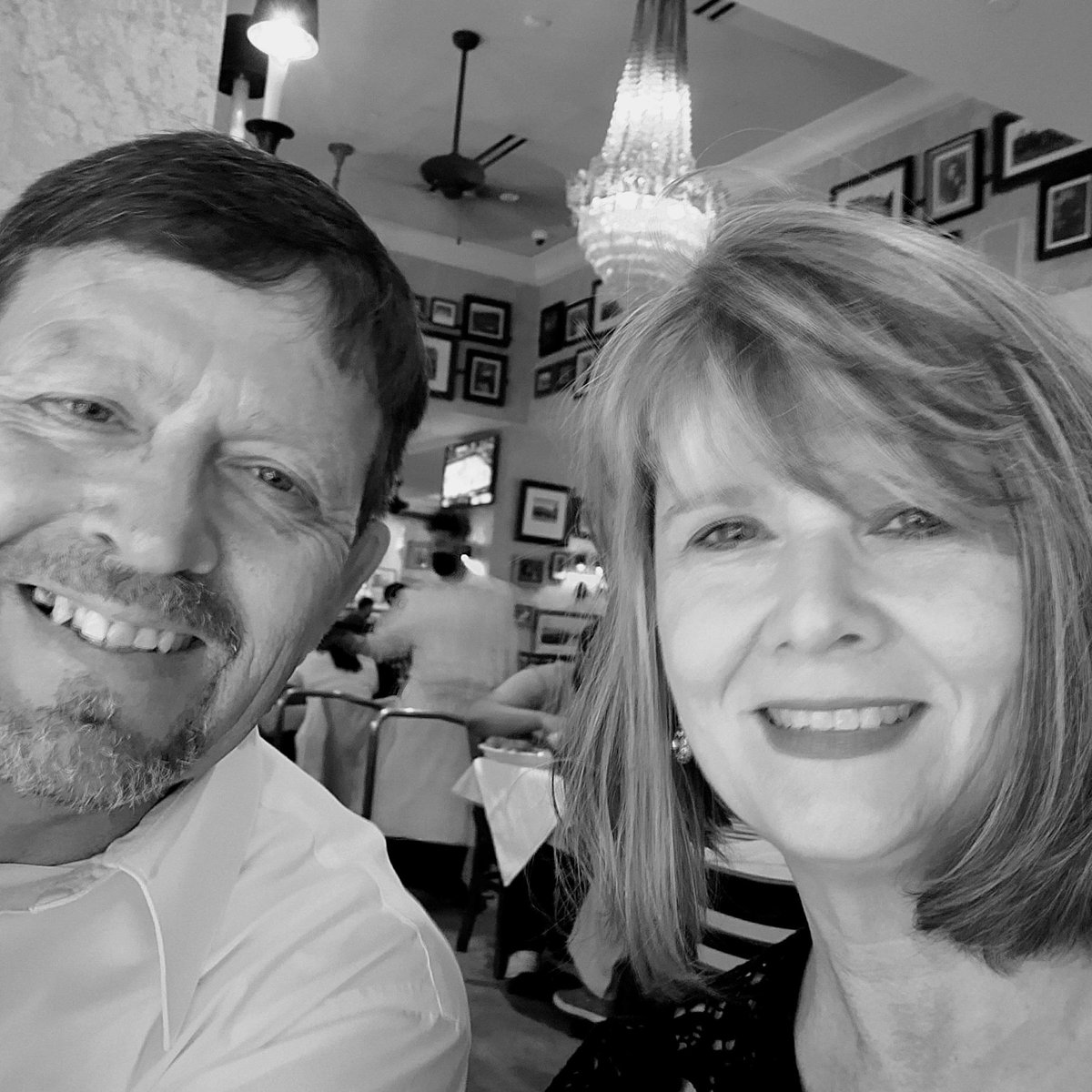 KempKimberly's tweet photo. 34 years together tomorrow! Celebrating at one of my favorite restaurants, Carmines. https://t.co/pRU6ycVA8v