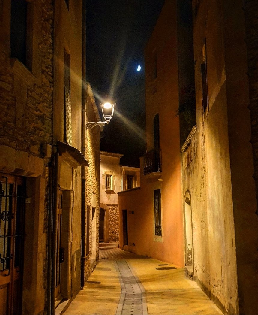MartaRodriguezF's tweet photo. Racons de #begur #begurtime https://t.co/yxZYb5B8px