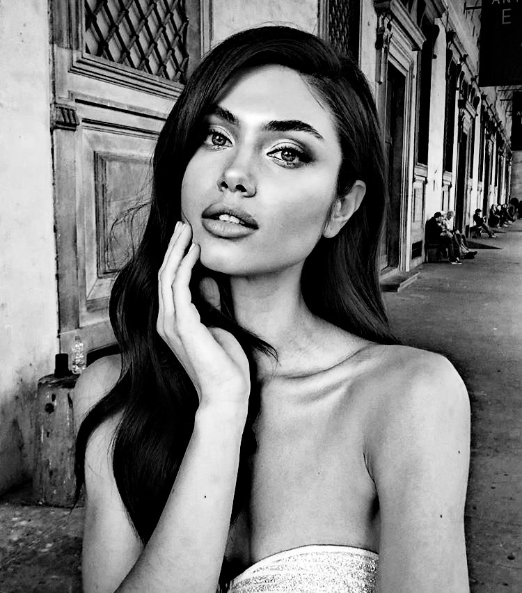 ⠀⠀
     𝓑𝒆 𝐜𝐚𝐫𝐞𝐟𝐮𝐥 𝒐𝒇 𝒕𝒉𝒂𝒕   𝚐𝚒𝚛𝚕   𝒕𝒉𝒆𝒓𝒆'𝒔 𝒂
     𝖋𝖎𝖗𝖊     𝒃𝒖𝒓𝒏𝒊𝒏𝒈 𝒃𝒆𝒉𝒊𝒏𝒅 𝒉𝒆𝒓 𝐞𝐲𝐞𝐬. 𝓢𝒉𝒆
     𝒎𝒂𝒌𝒆𝒔 𝐤𝐢𝐧𝐠𝐝𝐨𝐦𝐬 𝒇𝒂𝒍𝒍 𝒂𝒏𝒅 𝖒𝖔𝖓𝖘𝖙𝖊𝖗𝖘
     𝒘𝒊𝒔𝒉 𝒕𝒉𝒆𝒚'𝒅  𝒏𝒆𝒗𝒆𝒓  𝒃𝒆𝒆𝒏 𝒃𝒐𝒓𝒏. ; 𝓢𝓢.
⠀⠀