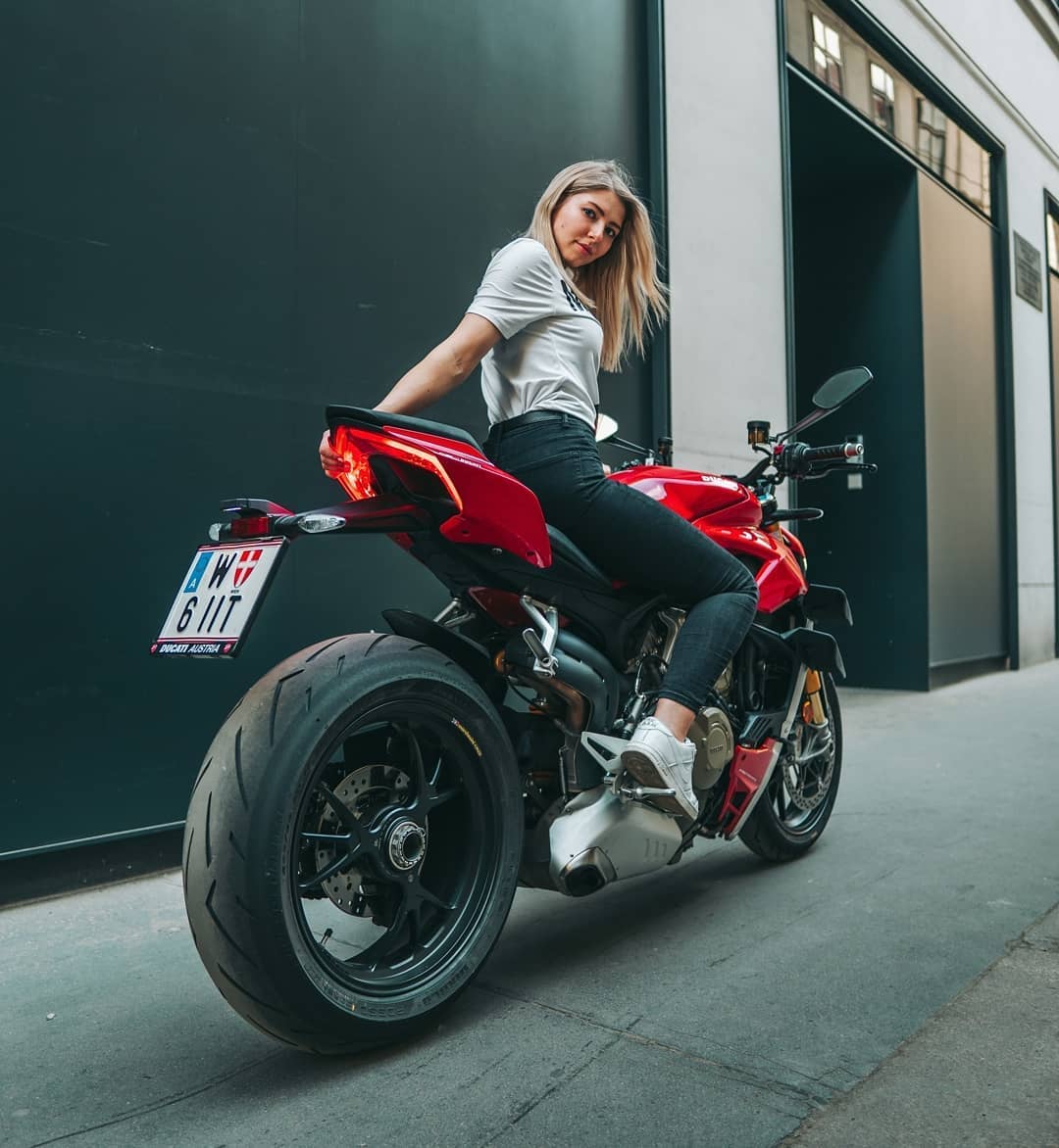 ShowMeABike tweet media