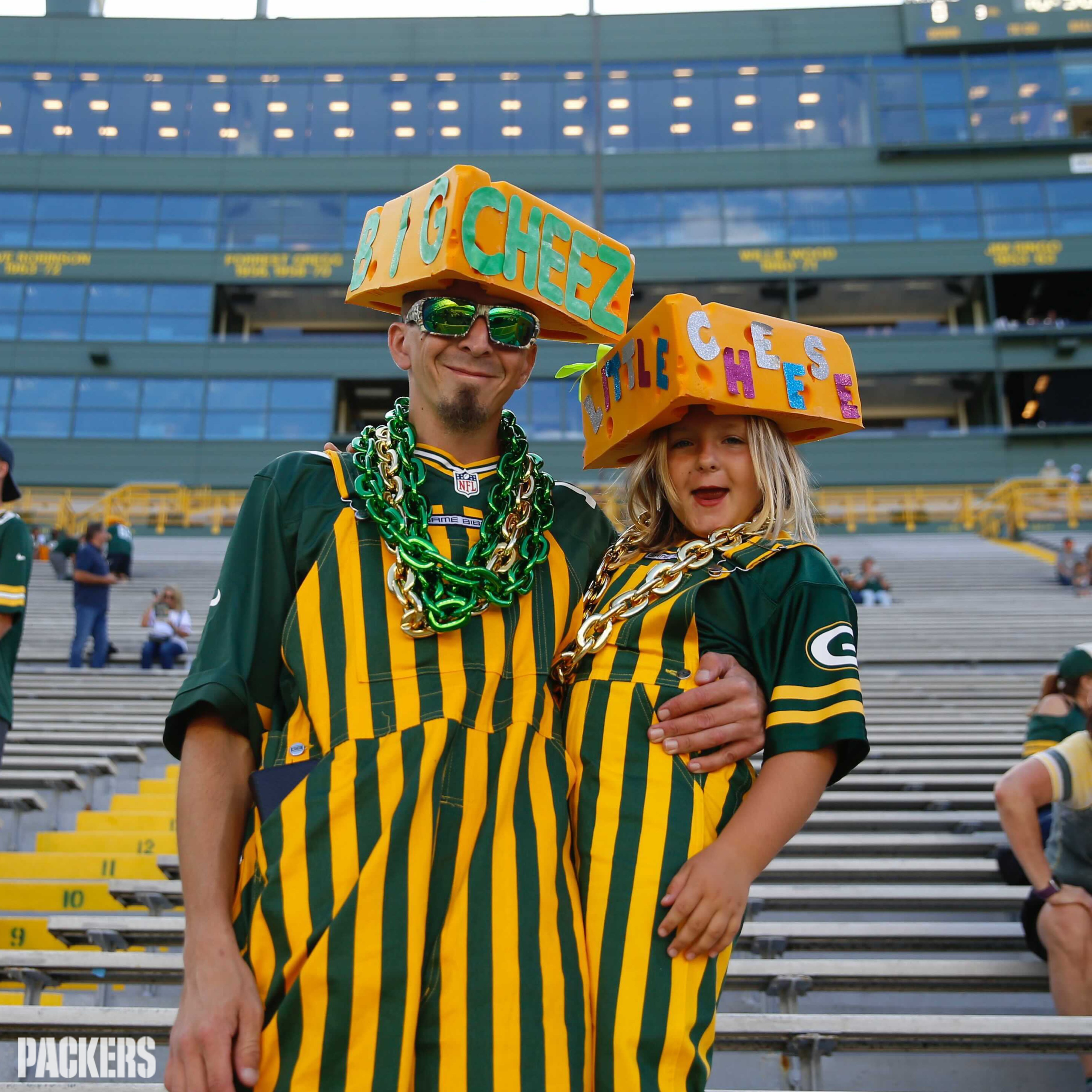 green bay packers fan gear