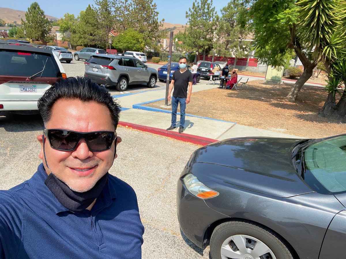 TheTechProfe's tweet photo. New school year, new gear for our great students of @BerryessaUSD 🙂 @BUSDTech #OnASaturdayAfternoon  #BUSDleads #PathwayToTheFuture #DigitalVAGOS!!! https://t.co/h6xGjKXsiP